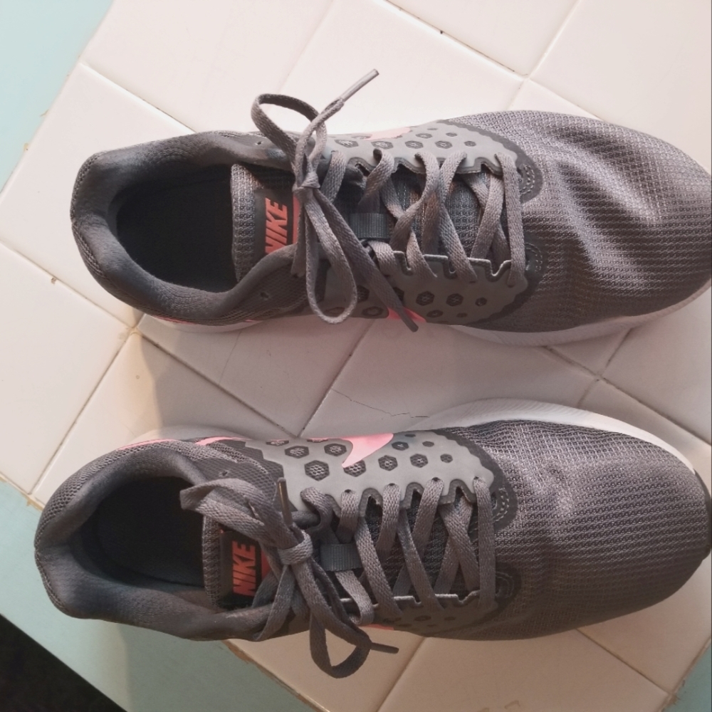 NIKE 11.5/44